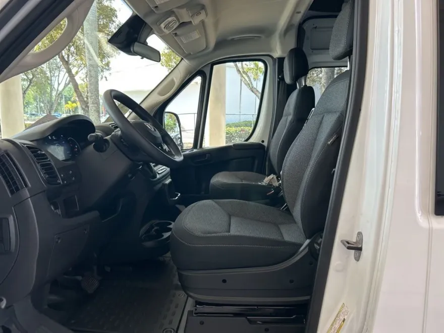 2023 Ram ProMaster 3500 Window Van photo 1