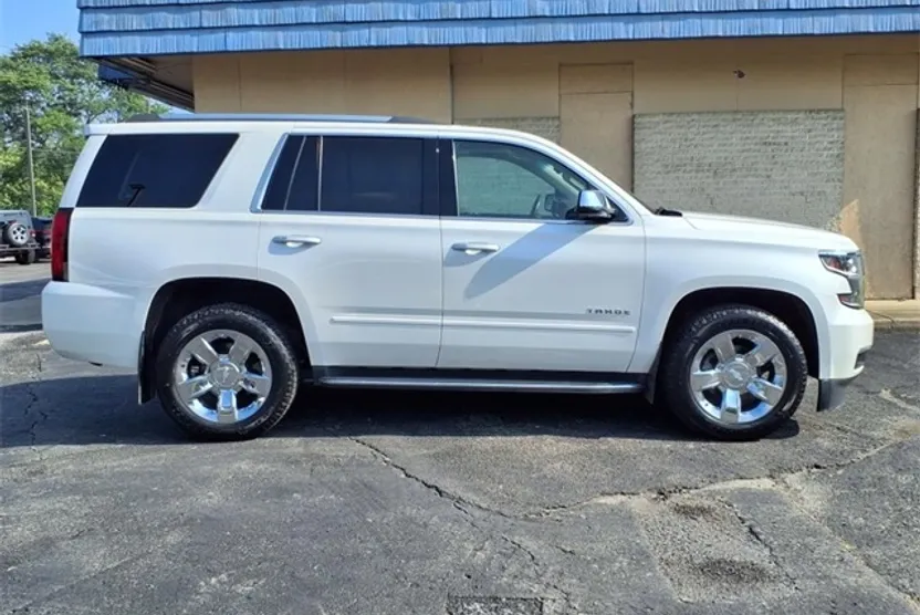 2017 Chevrolet Tahoe Premier photo 1