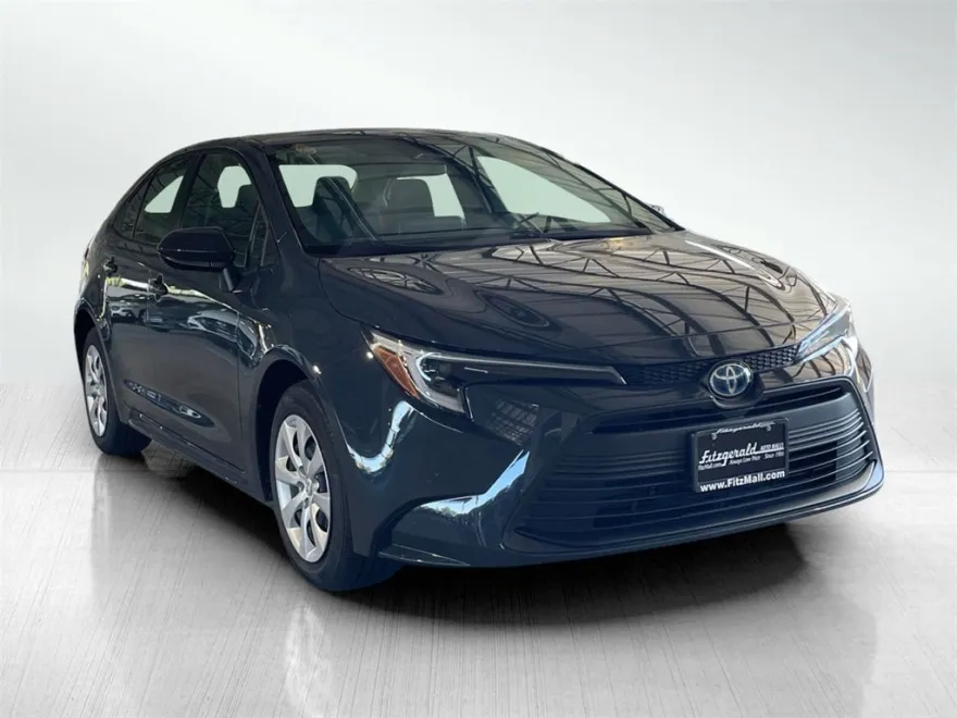 2025 Toyota Corolla Hybrid LE photo 1
