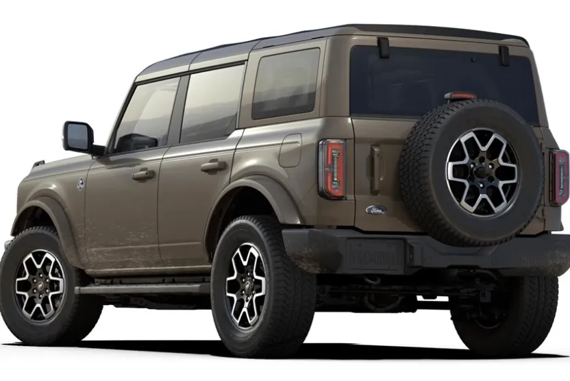 2025 Ford Bronco Outer Banks photo 1