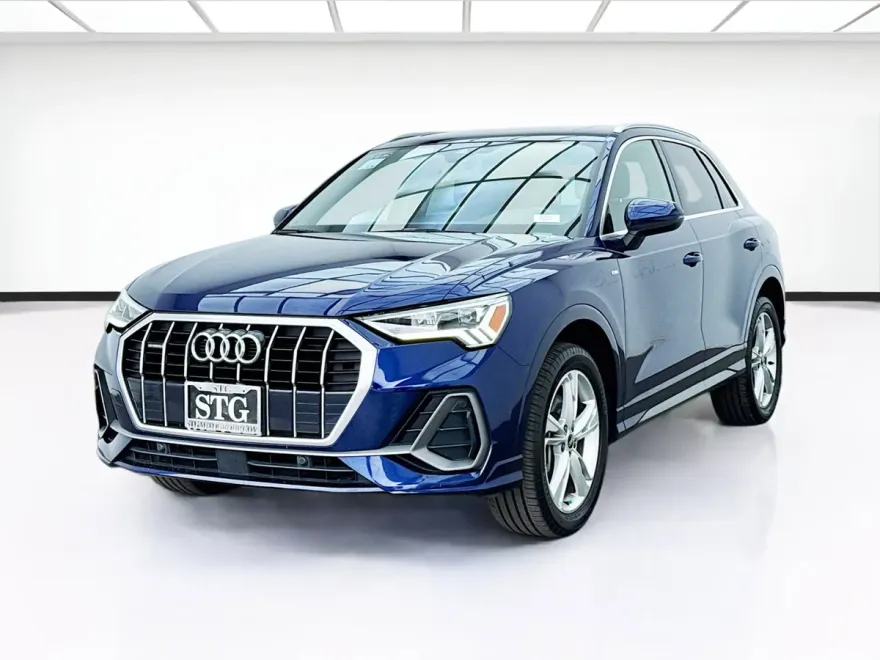 2021 Audi Q3 S line Premium Plus photo 1