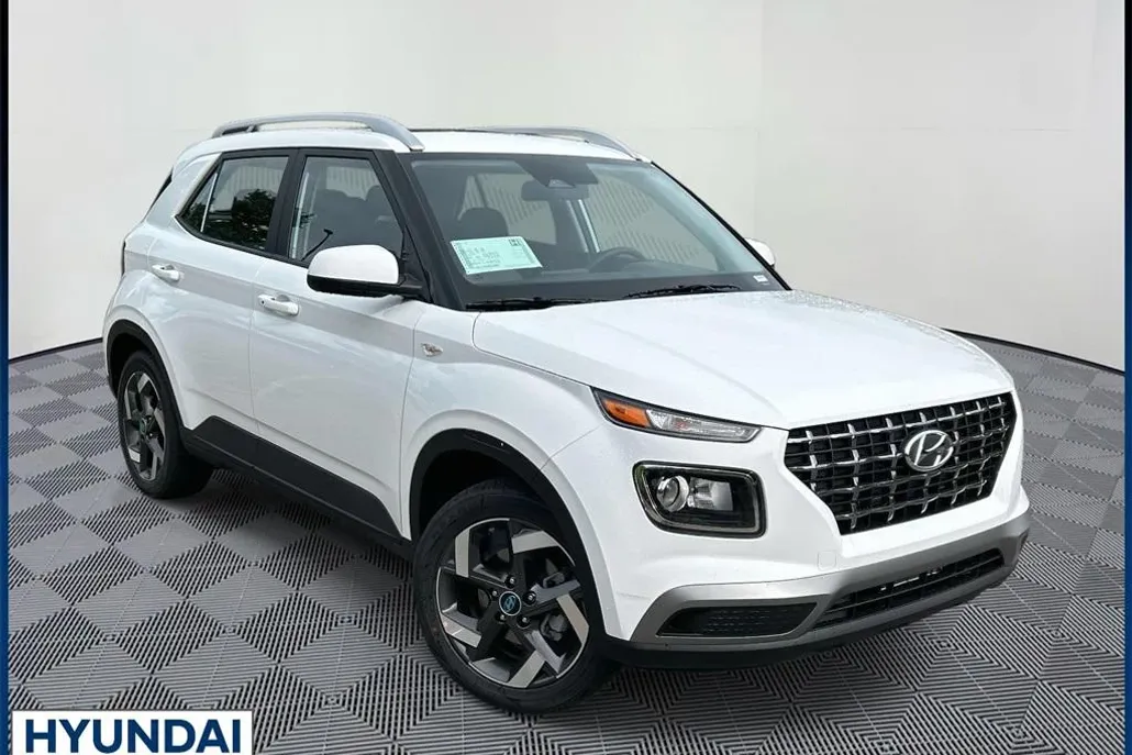 2025 Hyundai Venue SEL Limited photo 1