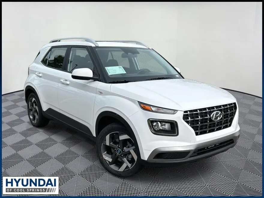 2025 Hyundai Venue SEL Limited photo 1