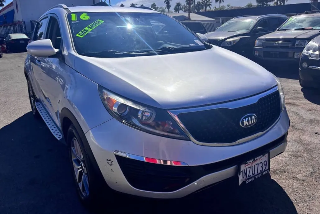 2016 Kia Sportage LX photo 1