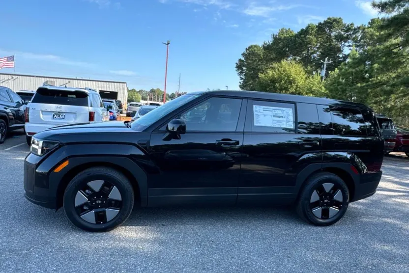 2026 Hyundai Santa Fe SE photo 1