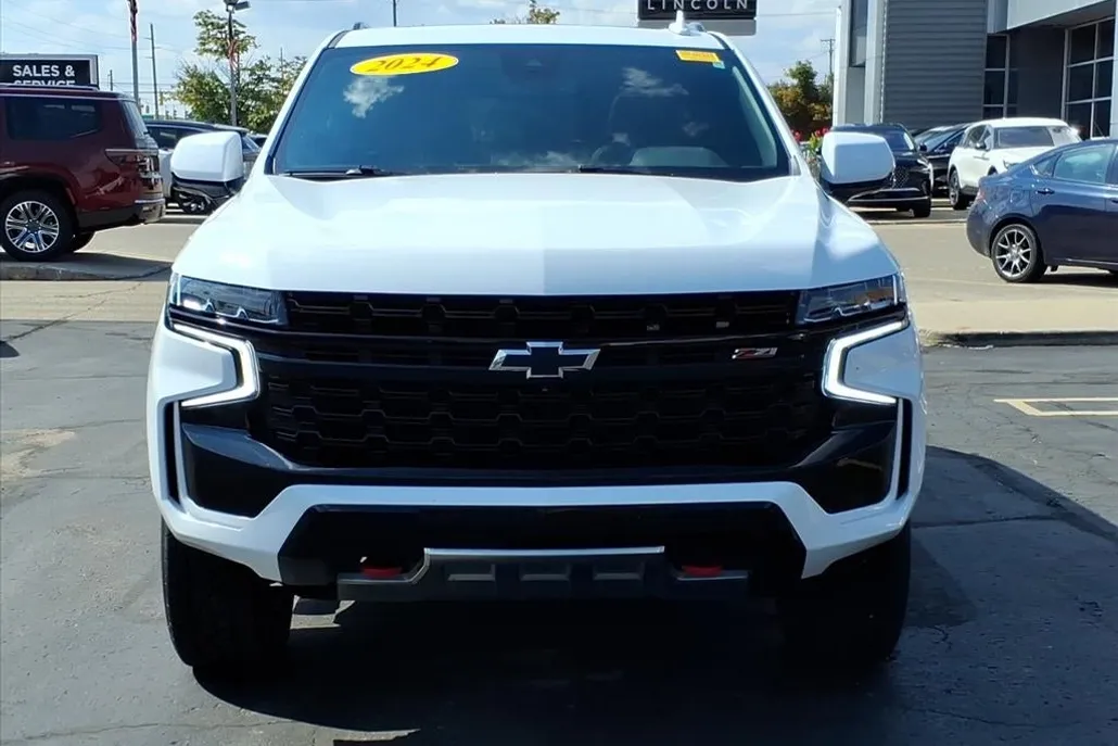 2024 Chevrolet Tahoe Z71 photo 1
