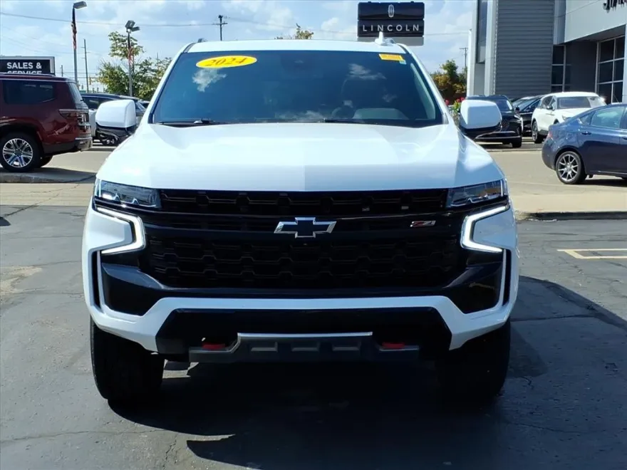 2024 Chevrolet Tahoe Z71 photo 1