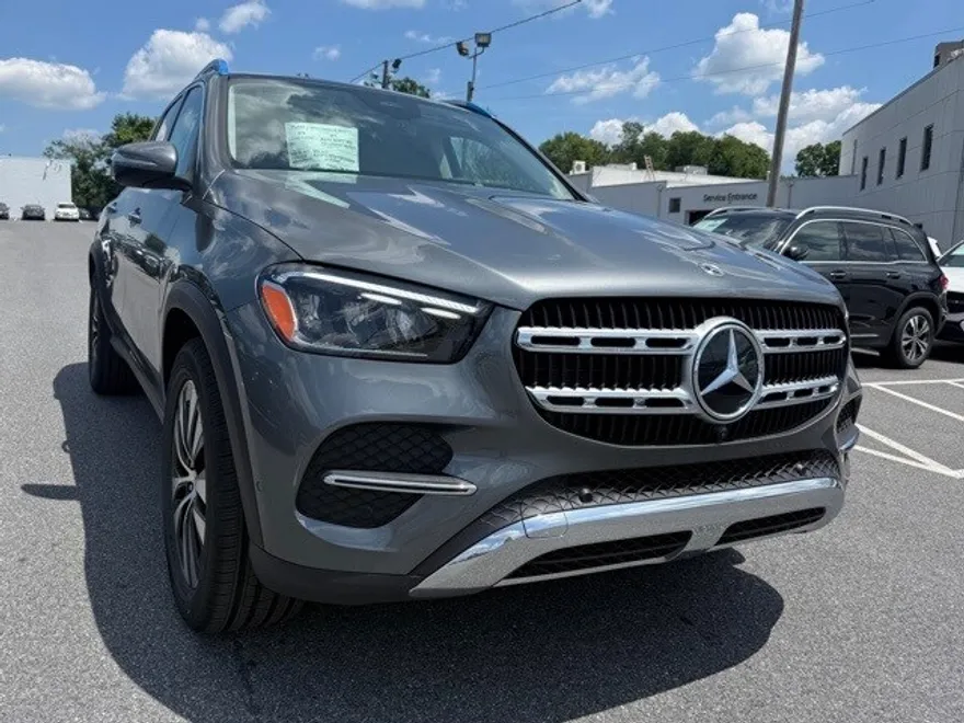 2026 Mercedes Benz GLE 350 4MATIC photo 1