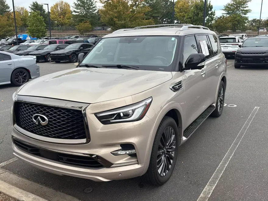 2022 Infiniti QX80 Premium Select photo 1