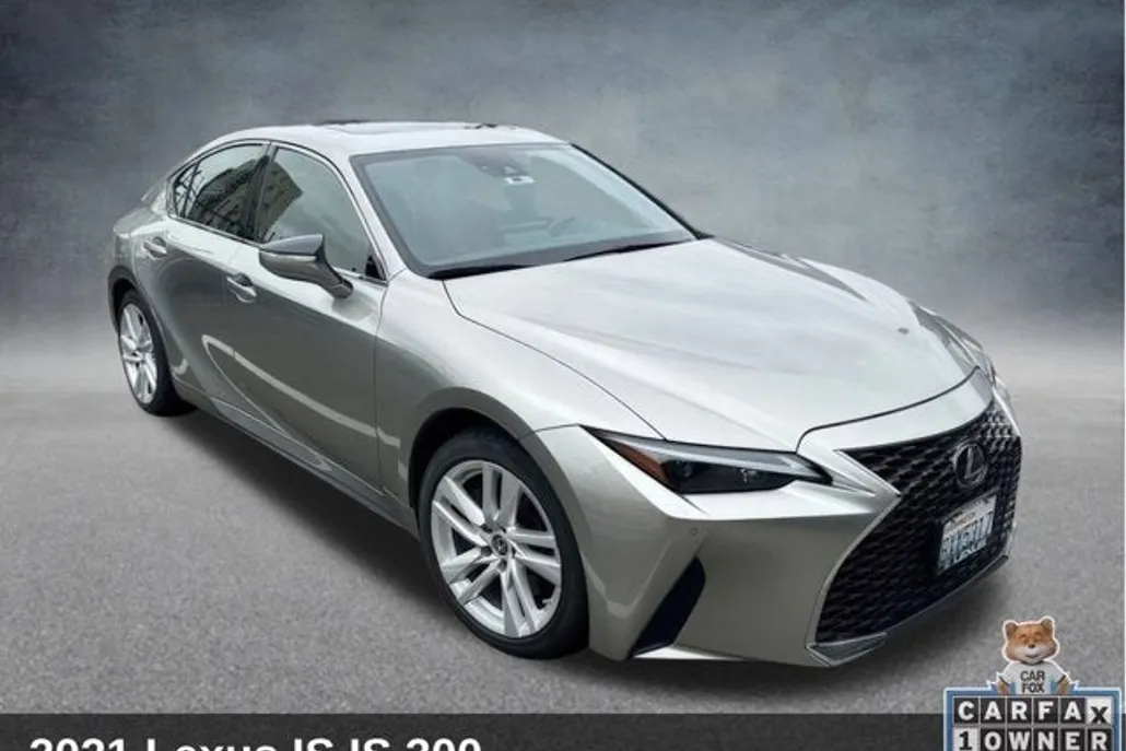 2021 Lexus IS 300 photo 1