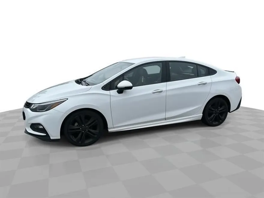 2018 Chevrolet Cruze Premier photo 1