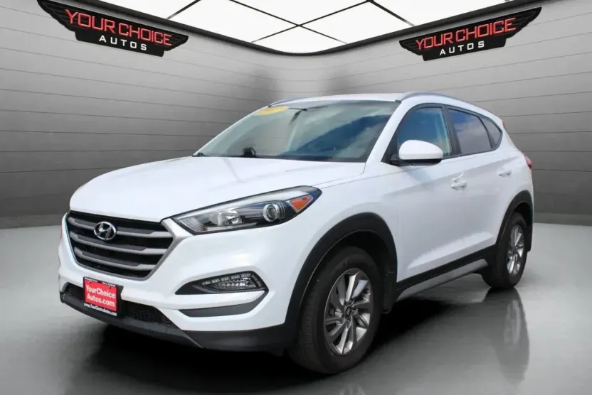 2017 Hyundai Tucson SE photo 1