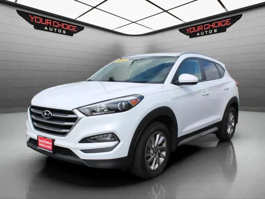 2017 Hyundai Tucson SE photo 1