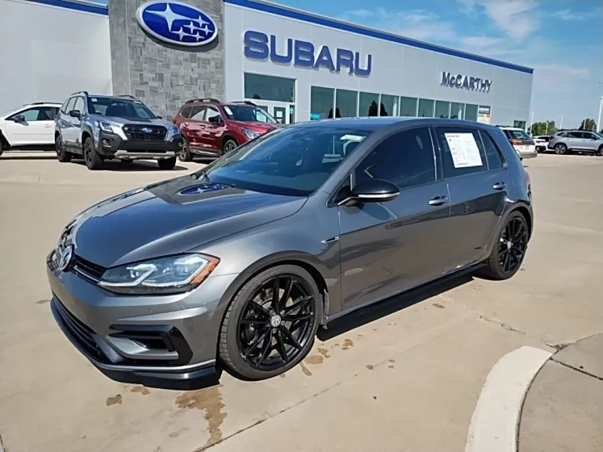 2019 Volkswagen Golf R 4Motion photo 1