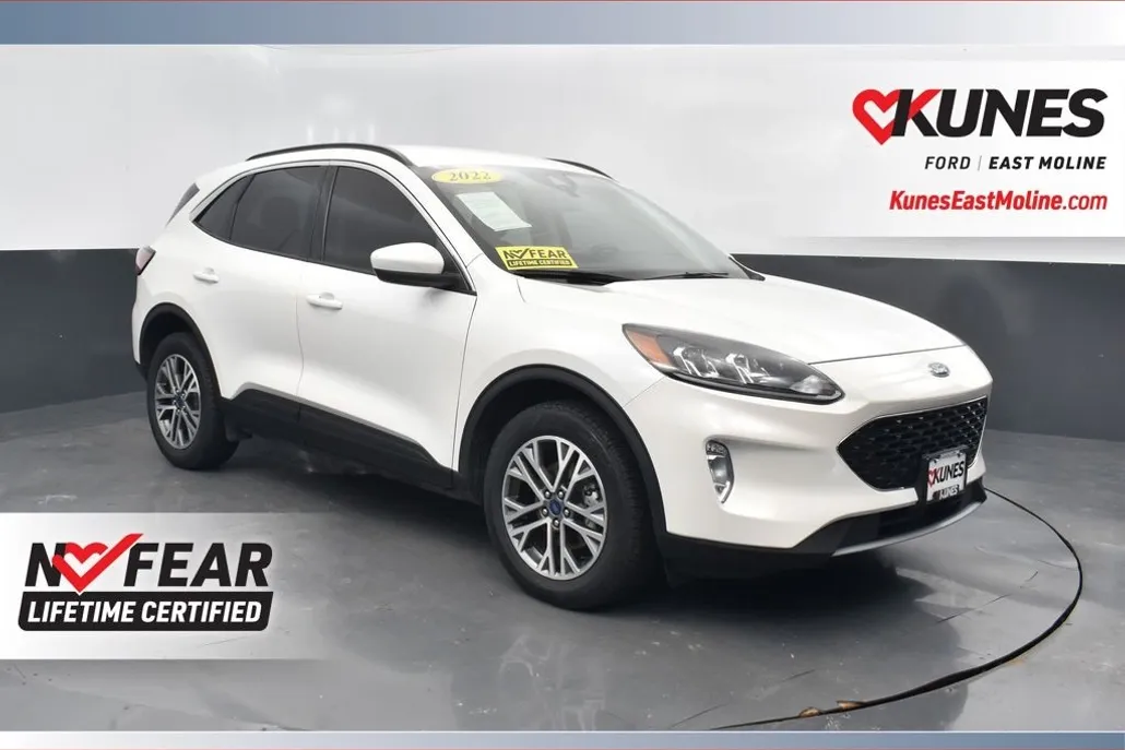 2022 Ford Escape SEL photo 1