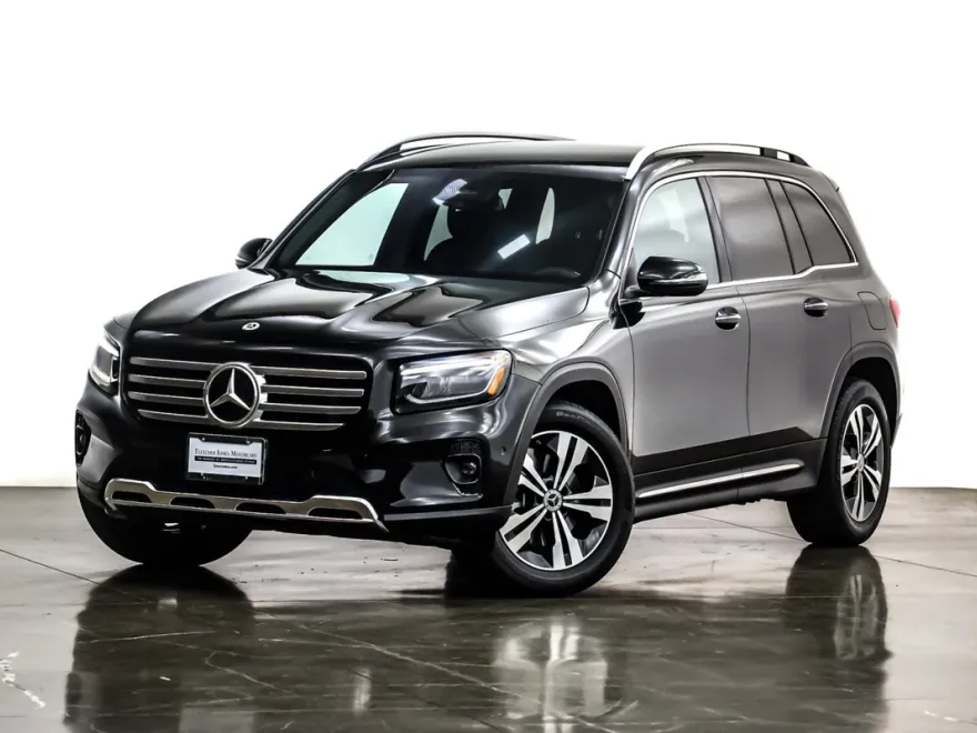 2025 Mercedes Benz GLB 250 photo 1