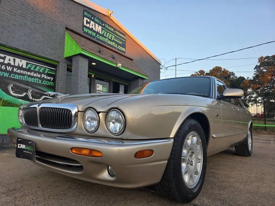 1999 Jaguar XJ 8 Base photo 1