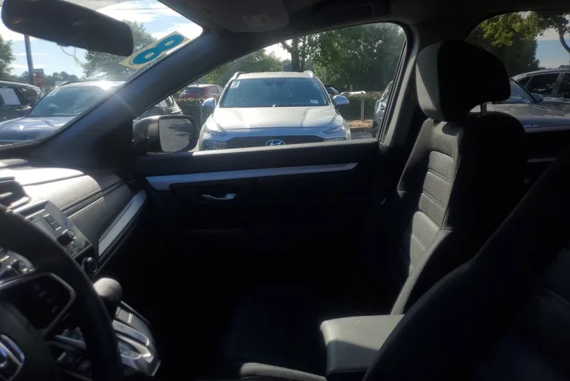 2018 Honda CR-V LX photo 1