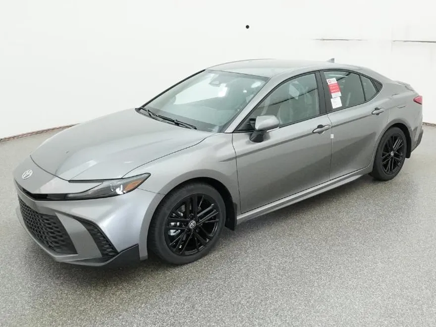 2026 Toyota Camry SE photo 1