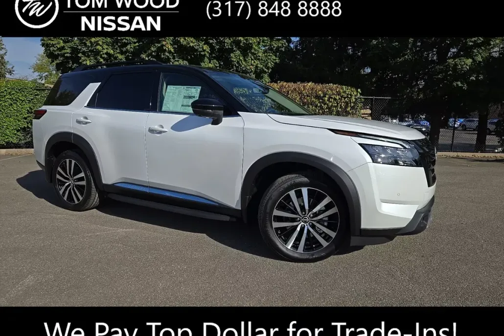 2025 Nissan Pathfinder Platinum photo 1