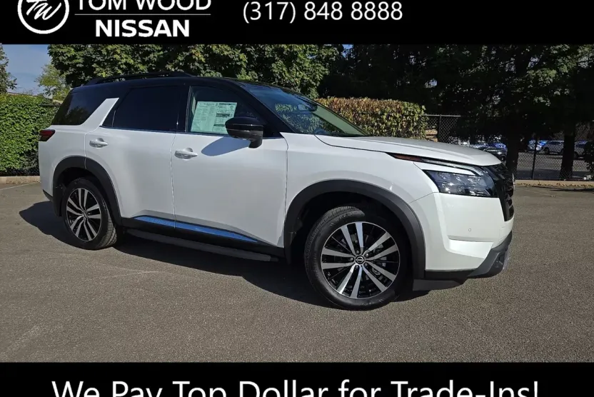 2025 Nissan Pathfinder Platinum photo 1