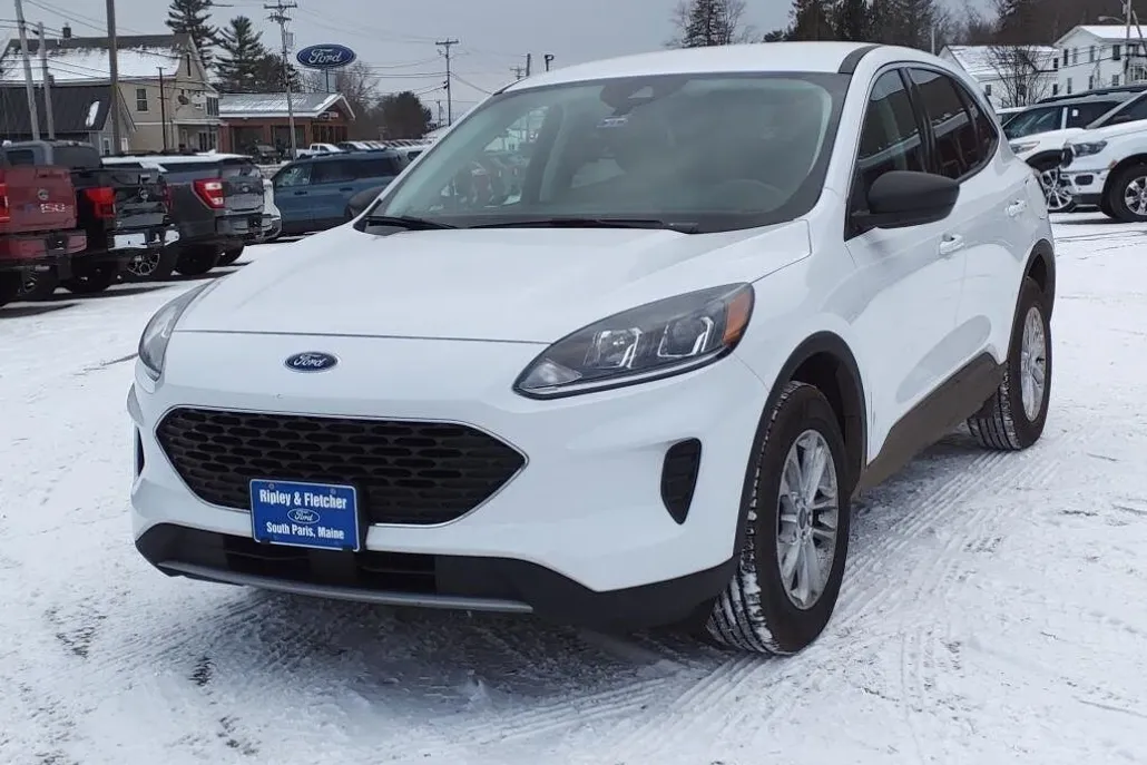 2022 Ford Escape SE photo 1