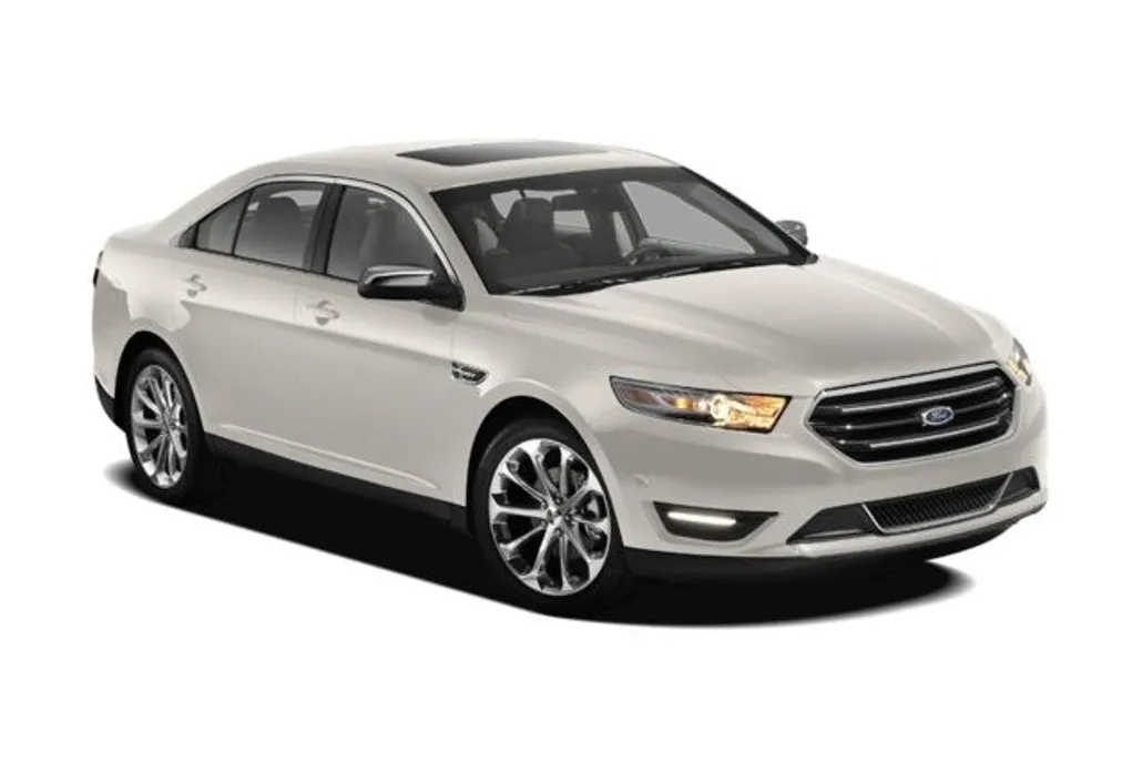 2013 Ford Taurus SEL photo 1