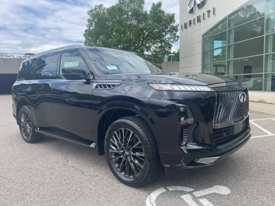 2025 Infiniti QX80 photo 1