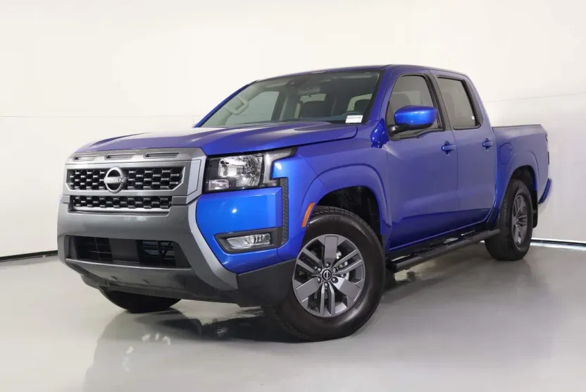 2025 Nissan Frontier SV Crew Cab photo 1