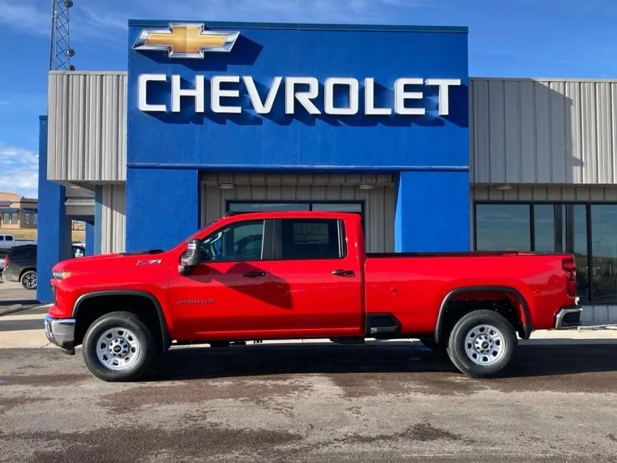 2025 Chevrolet Silverado 3500HD photo 1