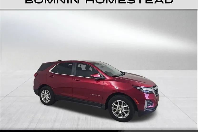 2023 Chevrolet Equinox LT photo 1
