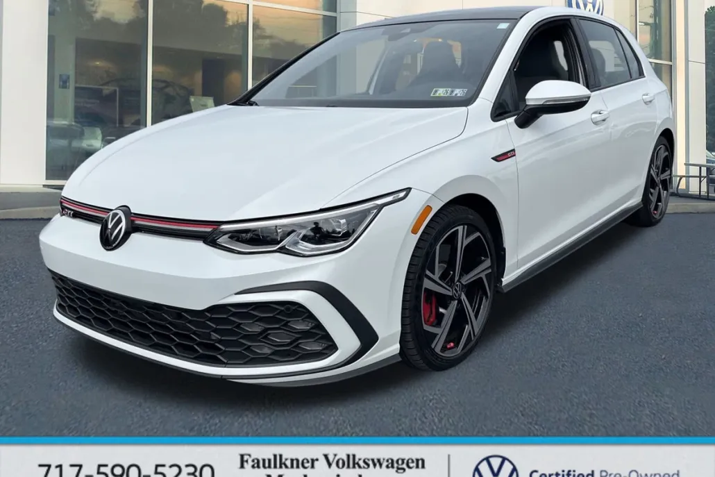 2024 Volkswagen Golf GTI SE photo 1