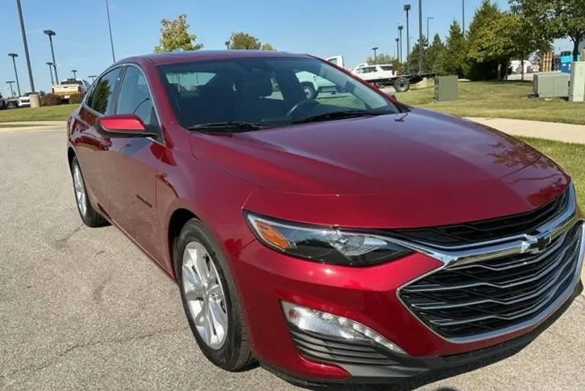 2020 Chevrolet Malibu 1LT photo 1