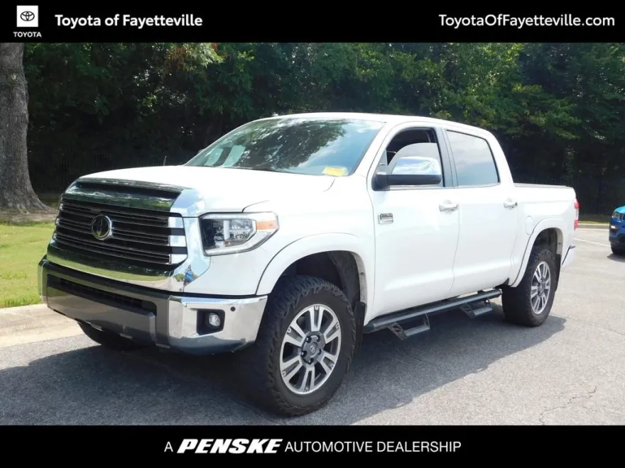 2019 Toyota Tundra Platinum Grade photo 1