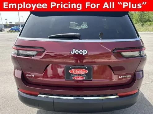 2025 Jeep Grand Cherokee Laredo photo 4