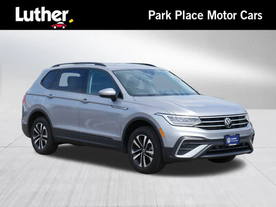 2022 Volkswagen Tiguan S photo 1