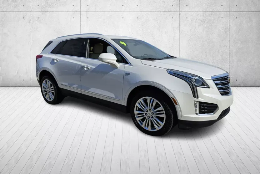 2019 Cadillac XT5 Premium Luxury photo 1