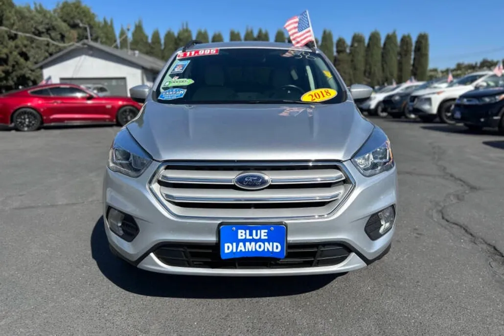 2018 Ford Escape SEL photo 1