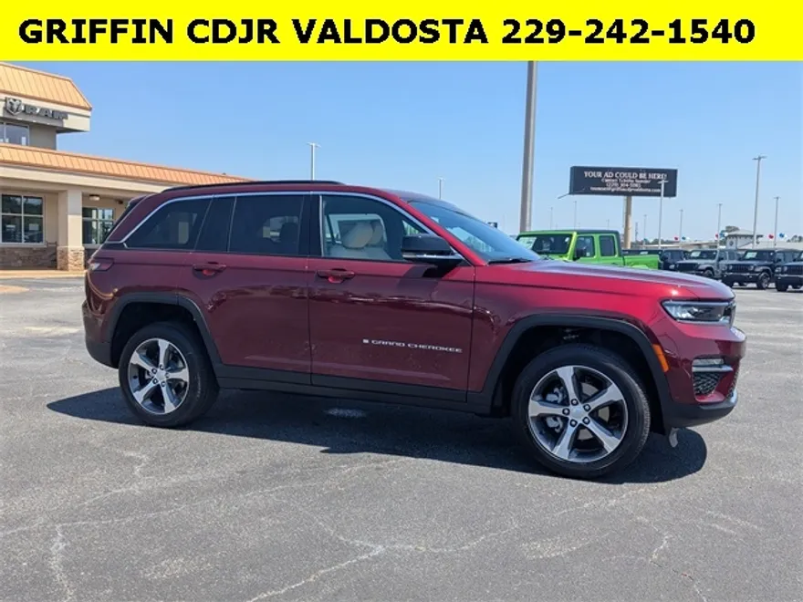 2025 Jeep Grand Cherokee Limited photo 1