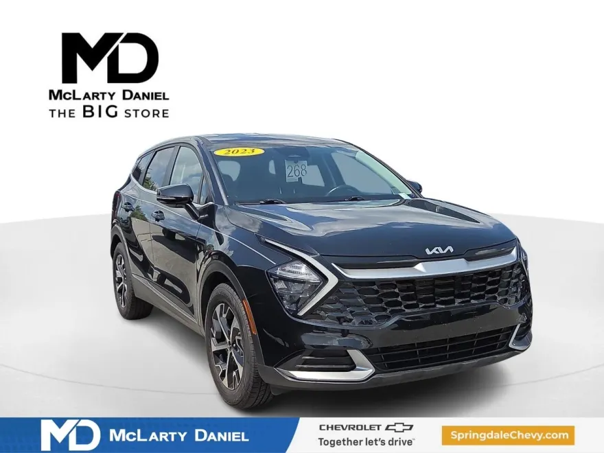 2023 Kia Sportage LXS photo 1