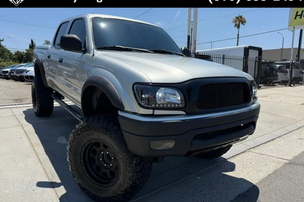 2001 Toyota Tacoma PreRunner photo 1