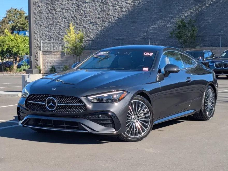 2024 Mercedes Benz CLE 450 4MATIC photo 1