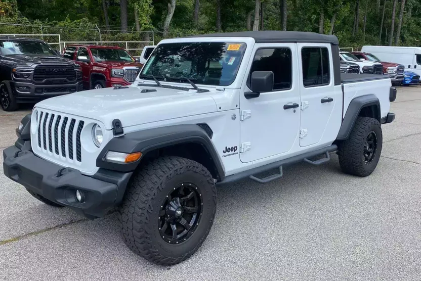 2021 Jeep Gladiator Sport photo 1