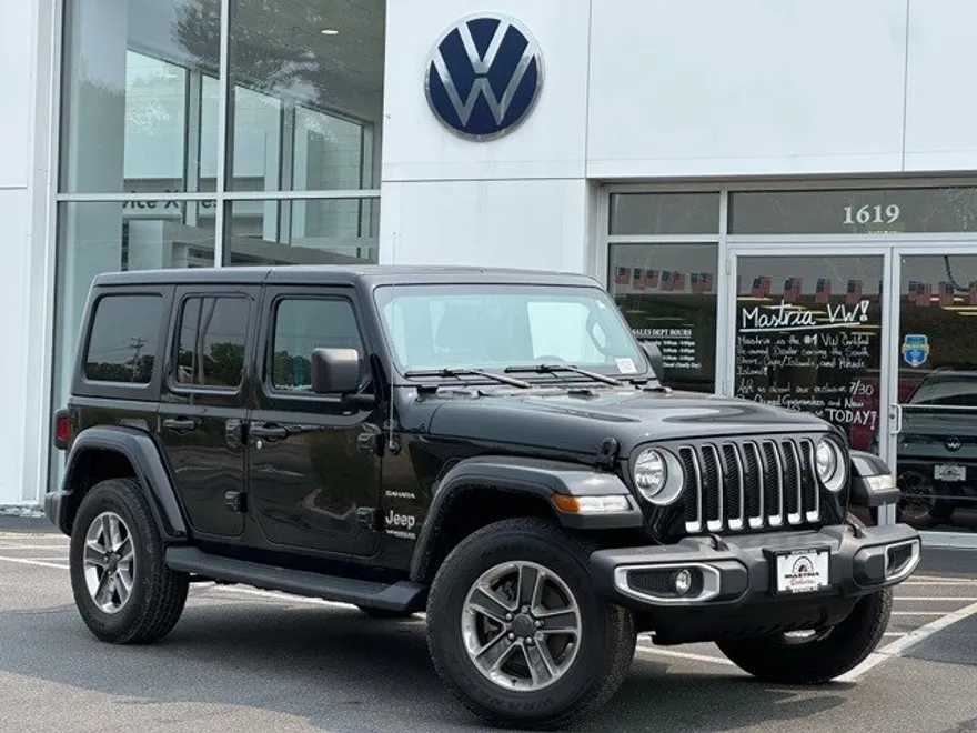 2022 Jeep Wrangler Unlimited Sahara photo 1