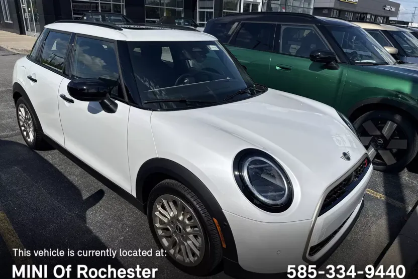 2025 Mini Cooper 4 Door Hardtop S photo 1