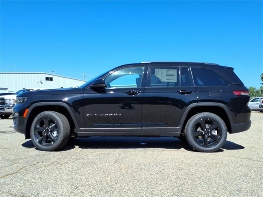 2025 Jeep Grand Cherokee Limited photo 1