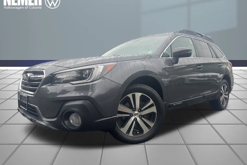 2018 Subaru Outback 3.6R Limited photo 1