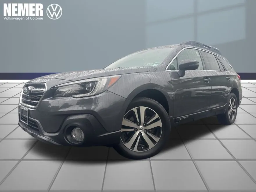 2018 Subaru Outback 3.6R Limited photo 1