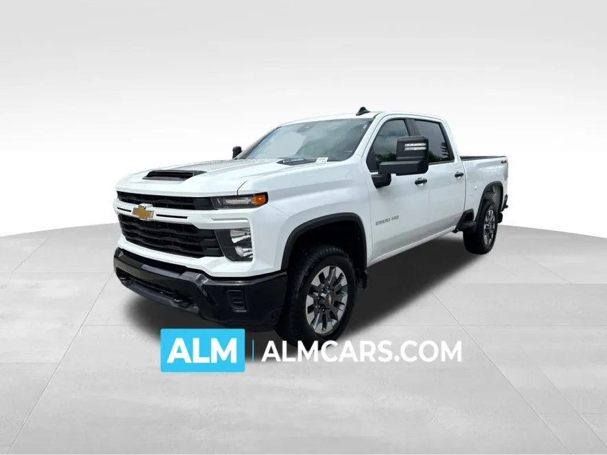 2024 Chevrolet Silverado 2500HD Custom photo 1