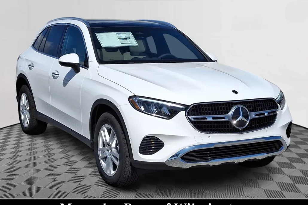2025 Mercedes Benz GLC 300 4MATIC photo 1